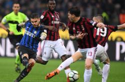 开云体育官网-包含AC米兰完胜波兰，苏亚雷斯制霸全场的词条