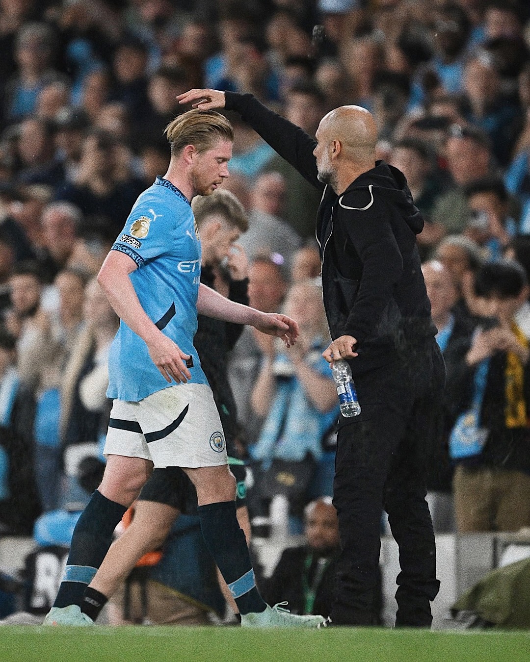 曼联爆冷曼城，孔蒂一己之力扛起全队的简单介绍