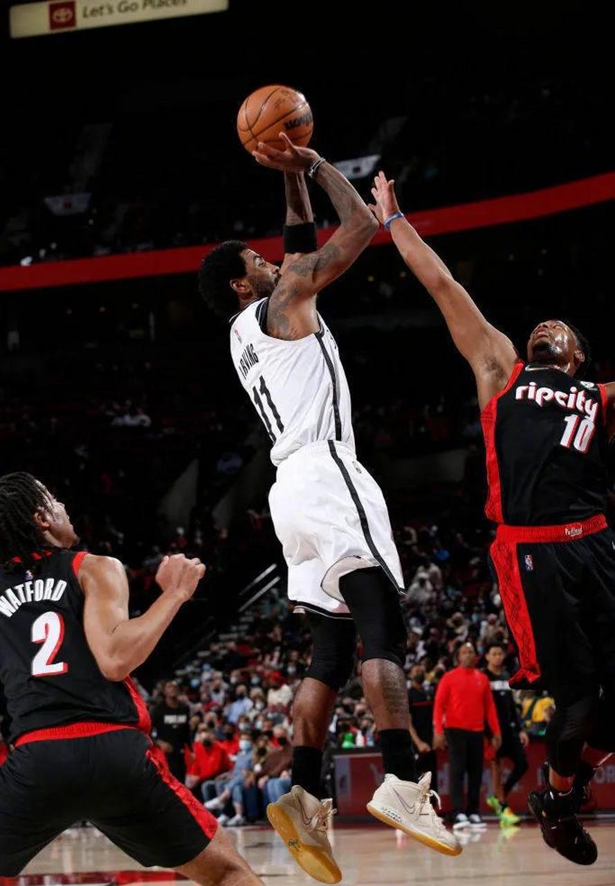 爵士完胜篮网,麦科勒姆打破历史纪录 爵士完胜篮网,麦科勒姆打破历史纪录