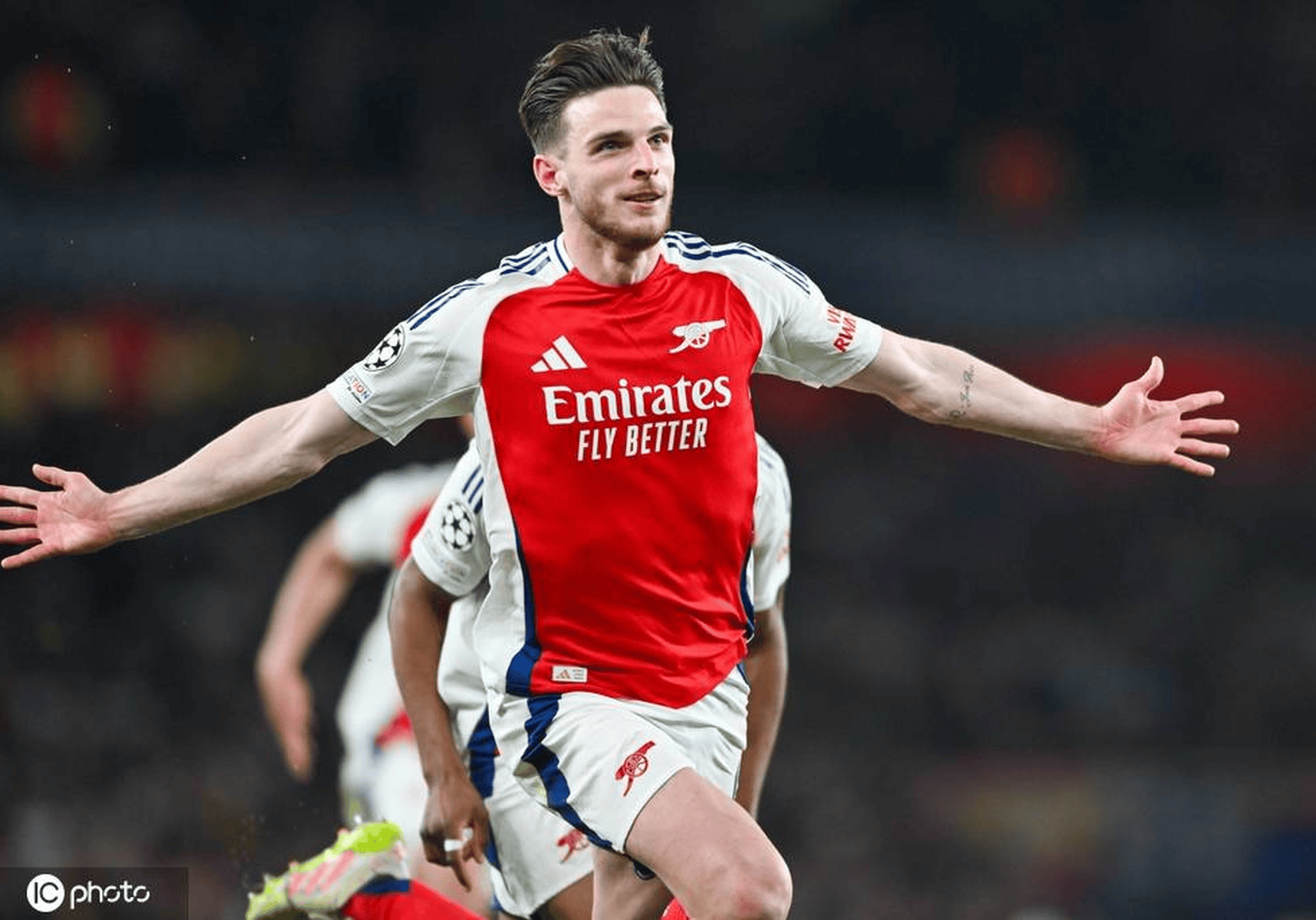 阿森纳坐镇主场，轻松击败对手