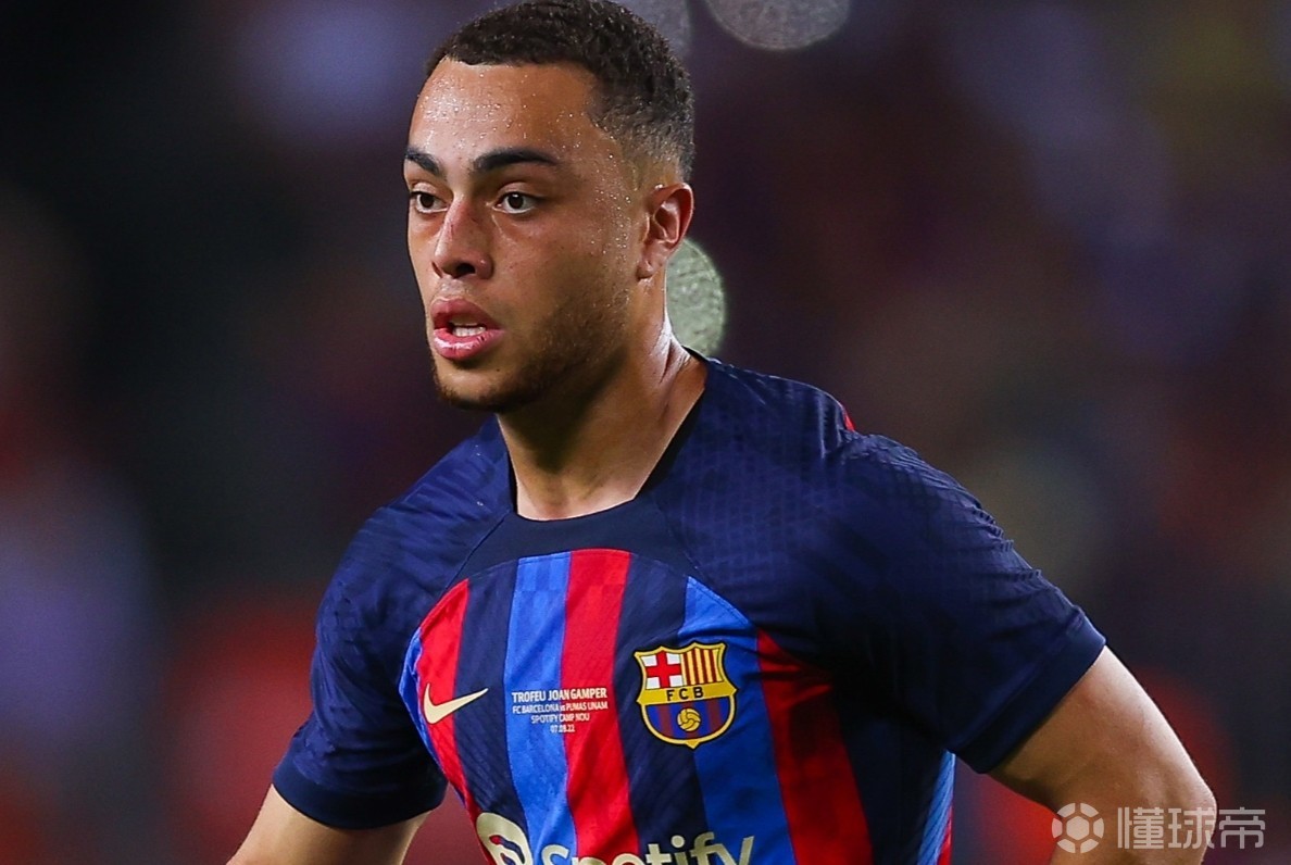 波兰面对波黑，双方均有争议判罚