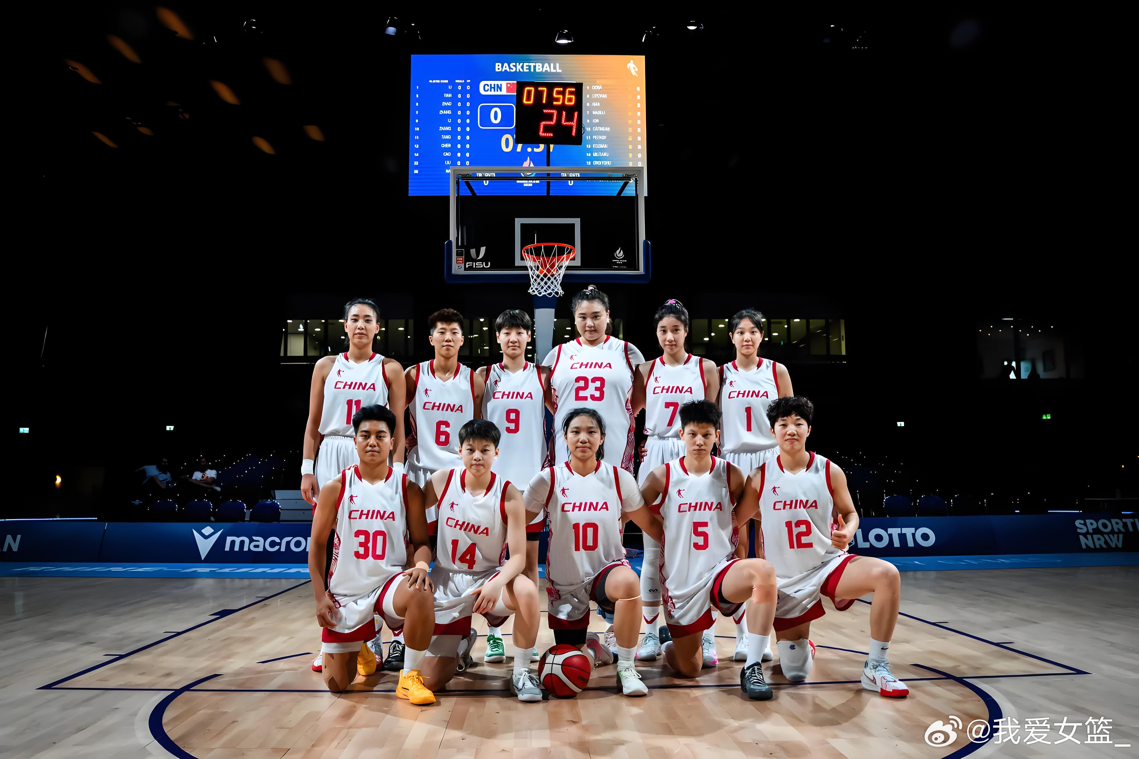 山西女篮队员生日庆祝温馨举行 山西女篮队员生日庆祝温馨举行