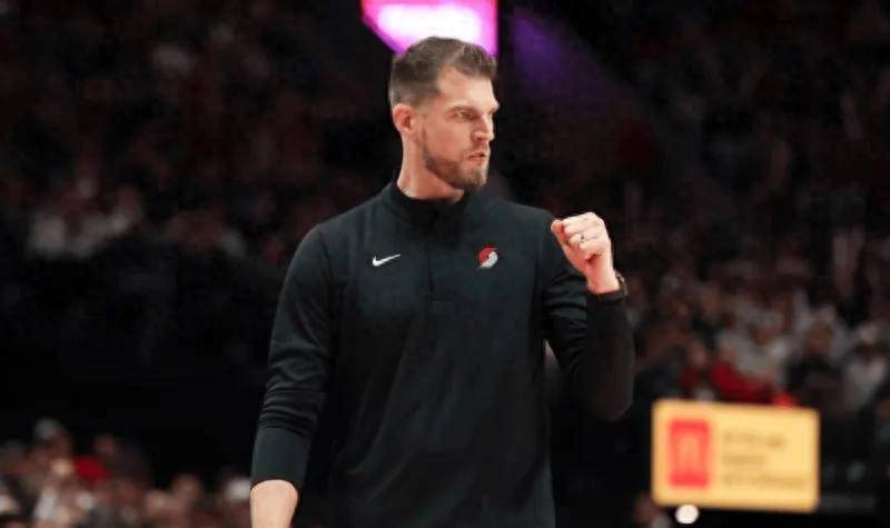 开拓者队主帅与球员发生矛盾，关系紧张