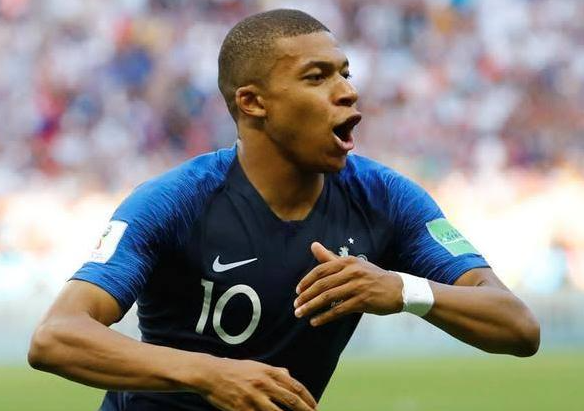 关于精妙传球过人无数，线路拨移梅开二度的信息