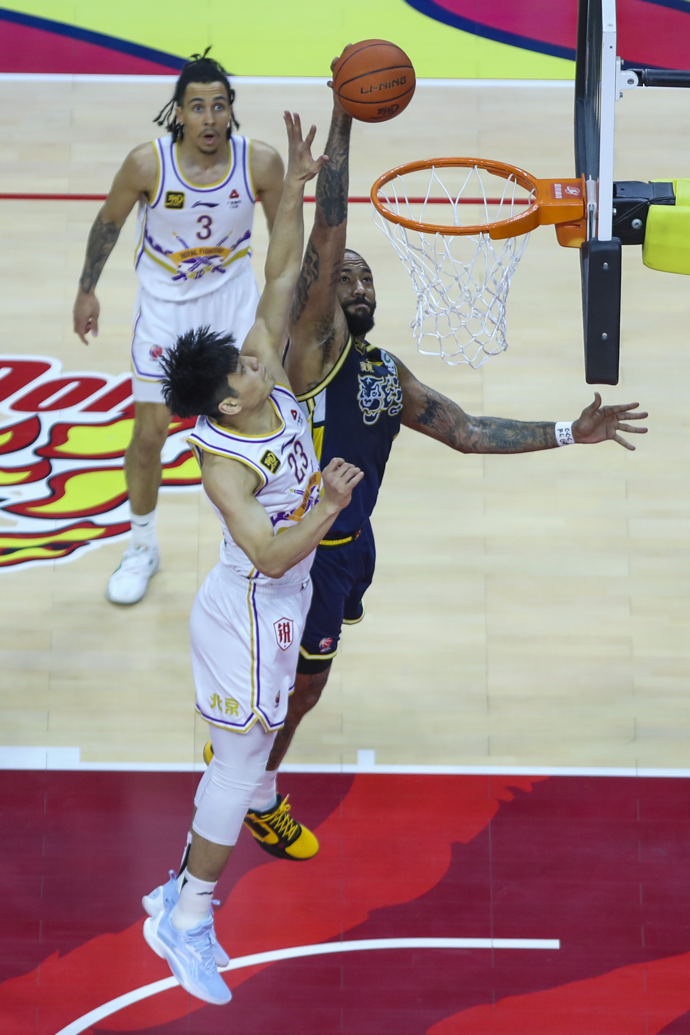 关于引人入胜的一场篮球盛事在国内掀起轰动效应的信息