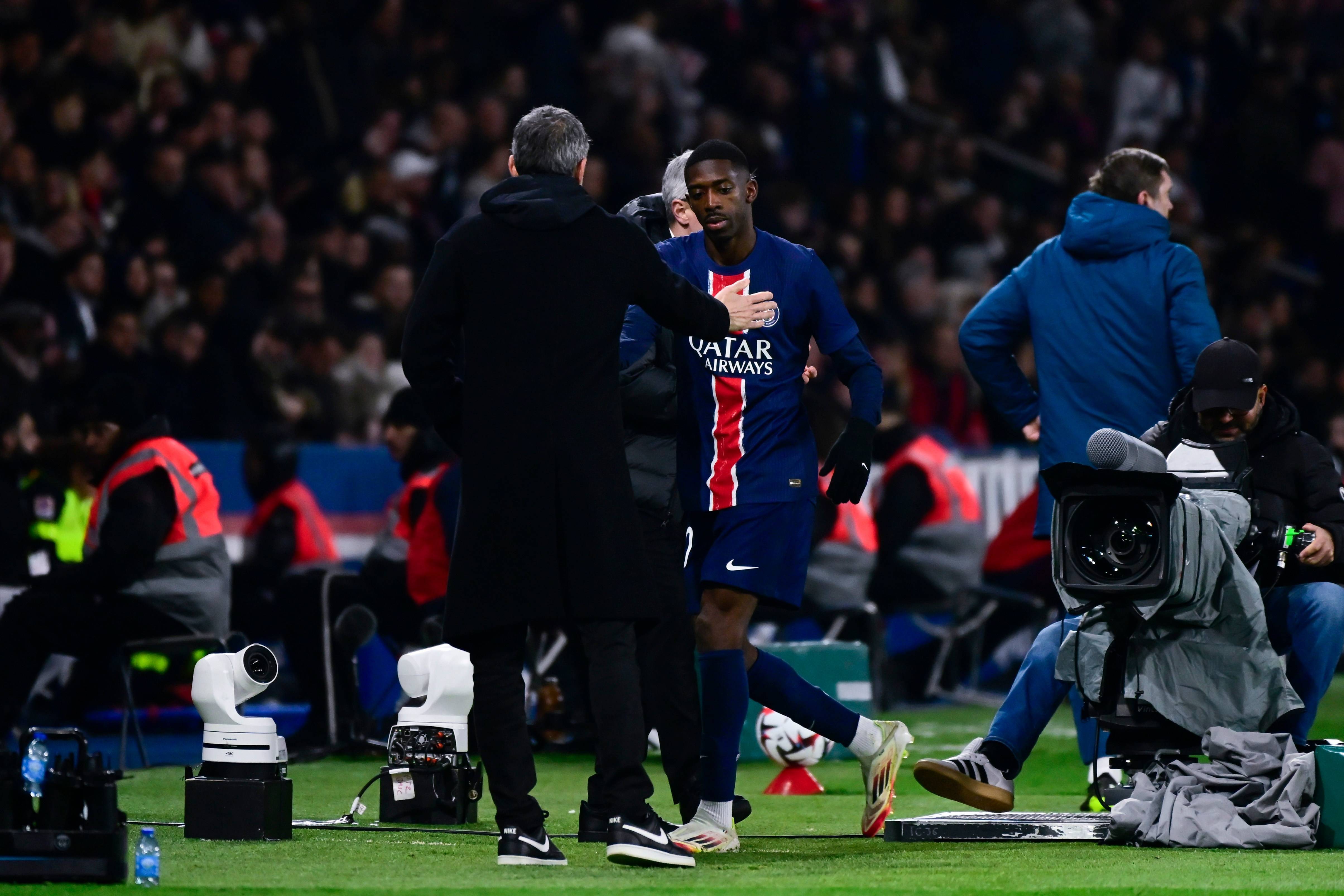 兰斯队新赛季表现抢眼，法国联赛形势激烈