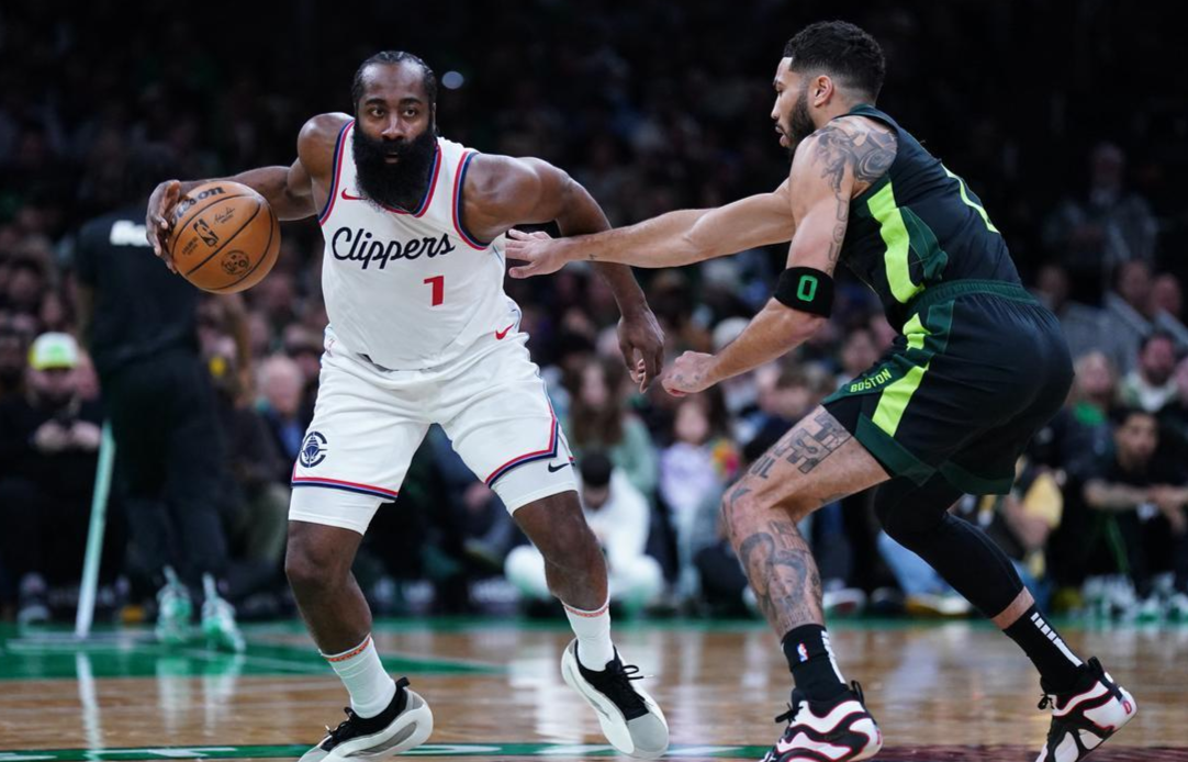 包含雷霆爆冷凯尔特人B队，乔治三分雨点燃全场的词条