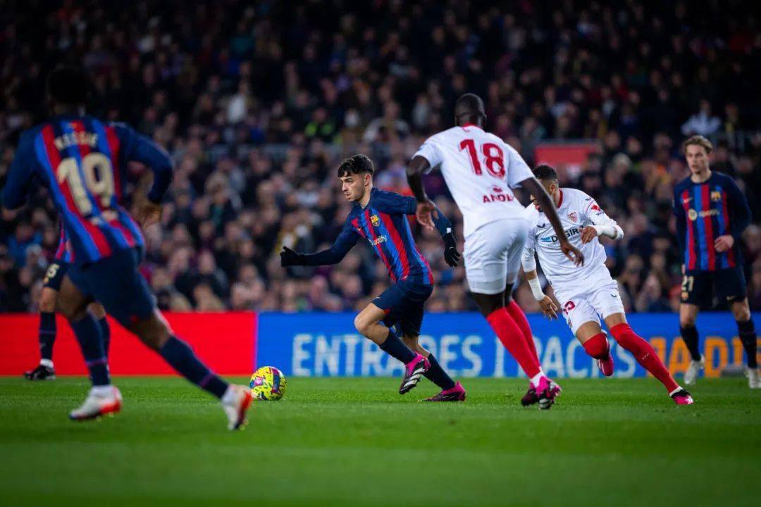 包含哥伦比亚绝地反击塞维利亚，阿尔巴关键制胜的词条