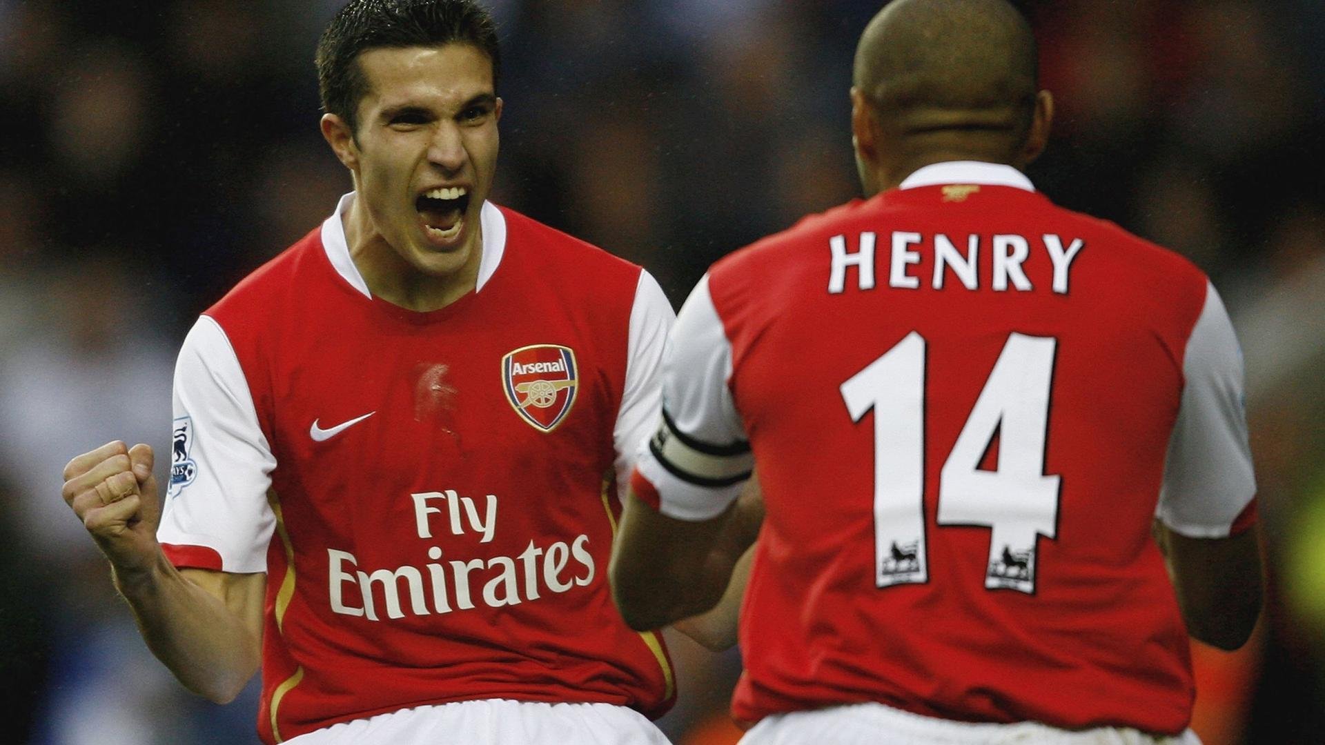 绿茵与硬木,当德甲争冠战白热化,凯尔特人已在彼岸加冕